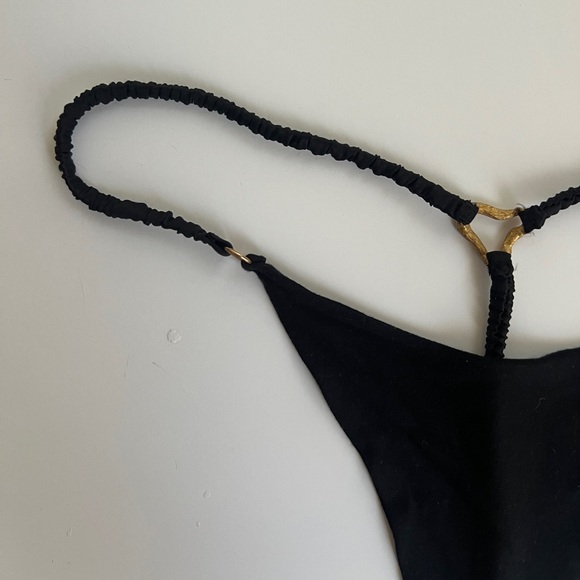 Silk Thong - Picture 4 of 5